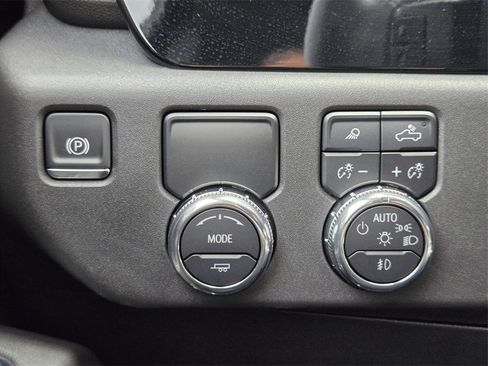 Used 2025 GMC Sierra 1500 Elevation w/ Elevation Premium Package image 22
