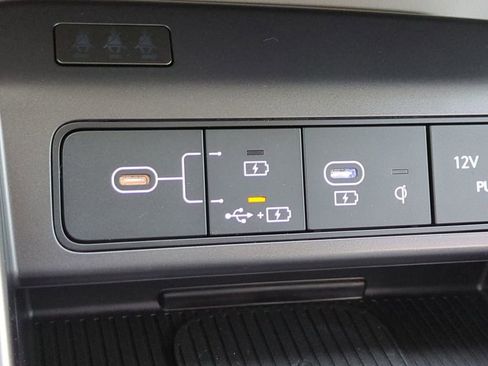 New 2026 Hyundai Kona Limited FWD image 25