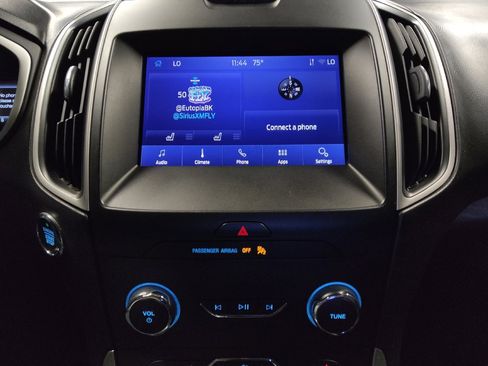 Used 2020 Ford Edge SEL AWD/4WD image 25