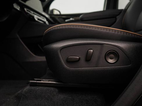 New 2026 Chevrolet Traverse High Country w/ LPO, Floor Liner Package image 20