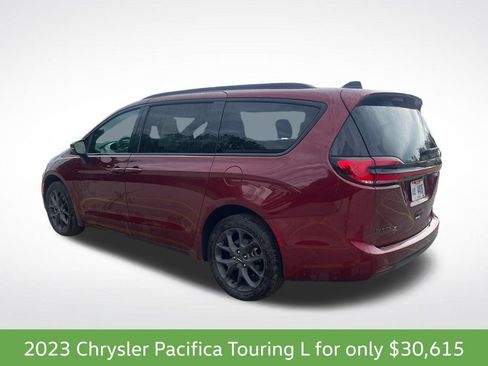 Used 2023 Chrysler Pacifica Touring-L w/ S Appearance Package AWD/4WD image 5
