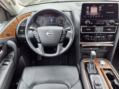Used 2024 Nissan Armada SL w/ Captain's Chairs Package AWD/4WD image 6