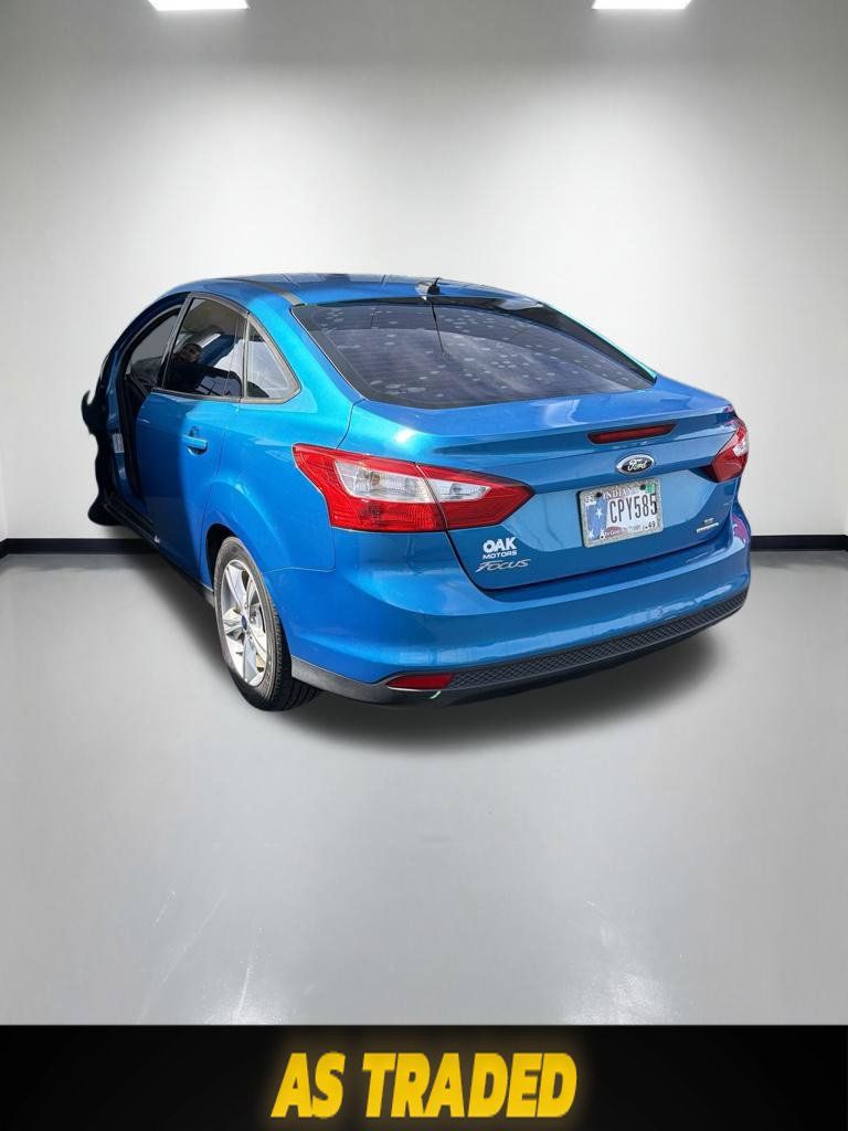 Used 2014 Ford Focus SE FWD image 2