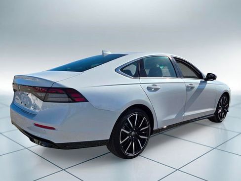 New 2026 Honda Accord Touring image 4