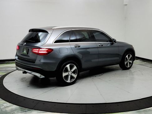 Used 2016 Mercedes-Benz GLC 300 4MATIC w/ Multimedia Package image 5