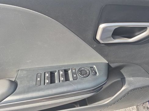 Used 2025 Kia K4 FWD image 13
