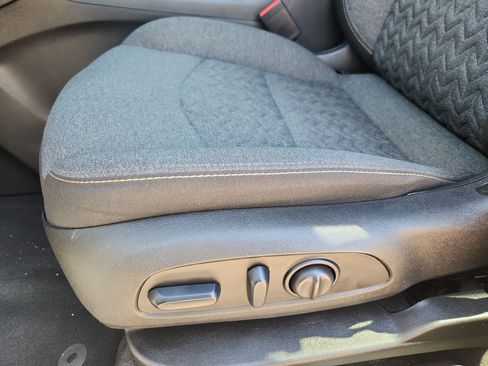 Used 2024 Chevrolet Equinox LT AWD/4WD image 10