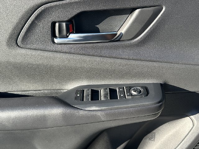 New 2026 Toyota Prius Plug-In Hybrid FWD image 21