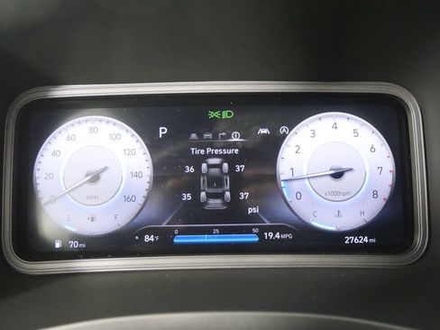 Used 2023 Hyundai Kona Limited FWD image 19