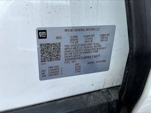 Used 2023 Chevrolet Suburban Premier AWD/4WD image 18