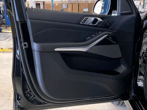 New 2026 BMW X5 xDrive40i w/ M Sport Package image 10