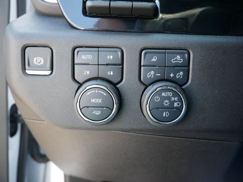 Used 2025 Chevrolet Silverado 3500 High Country w/ High Country Premium Package AWD/4WD image 29