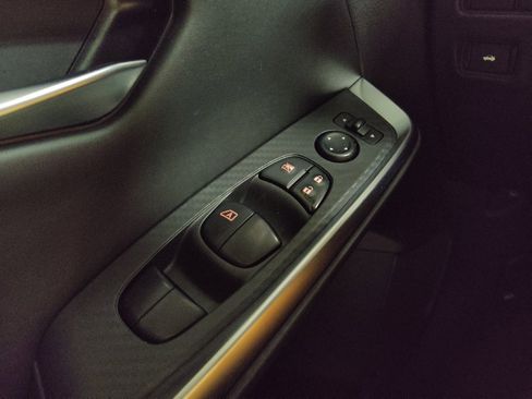 Used 2021 Nissan Sentra SR FWD image 27
