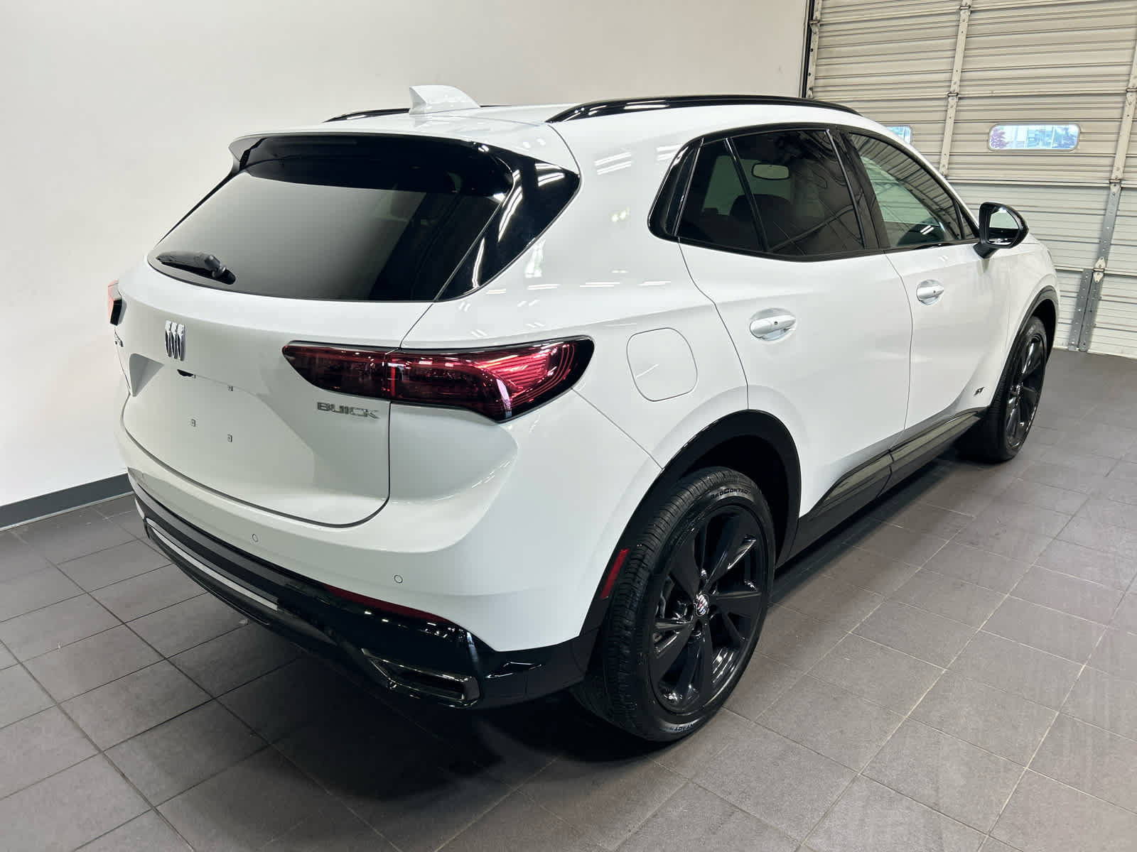 Used 2025 Buick Envision Sport Touring AWD/4WD image 3