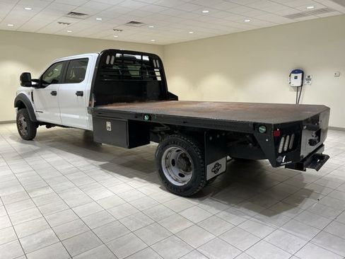 Used 2022 Ford F550 4x4 Crew Cab Super Duty w/ Power Equipment Group image 3