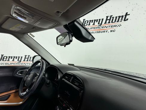 Used 2024 Kia Soul EX w/ Option Group 015 image 30