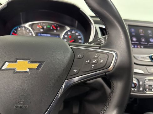 Used 2024 Chevrolet Equinox LT image 31