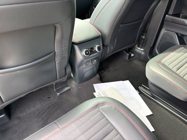 New 2027 Ford Explorer ST-Line w/ Premium Package AWD/4WD image 8