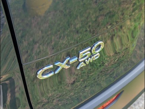 Used 2025 MAZDA CX-50 AWD 2.5 S w/ Premium Package image 9
