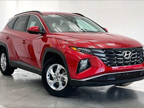 Certified 2022 Hyundai Tucson SEL AWD/4WD image 11