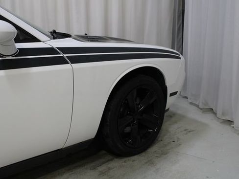 Used 2011 Dodge Challenger R/T RWD image 25