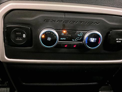 Used 2022 Ford Expedition Max Limited image 33
