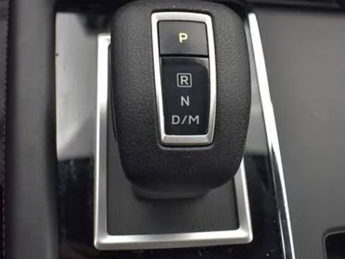 Used 2024 Mitsubishi Outlander ES image 36