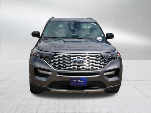 Certified 2021 Ford Explorer Platinum w/ Equipment Group 601A AWD/4WD image 2