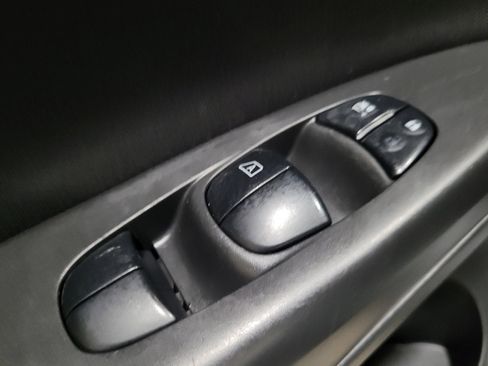 Used 2019 Nissan Sentra S FWD image 27