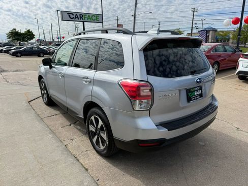 Used 2017 Subaru Forester 2.5i Limited w/ Popular Package #2 AWD/4WD image 9
