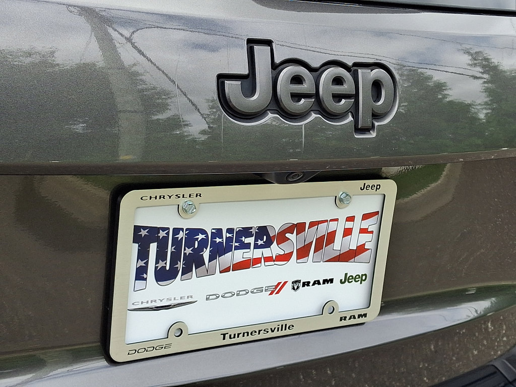 Used 2021 Jeep Grand Cherokee Limited w/ Quick Order Package 28K 80th AWD/4WD image 17