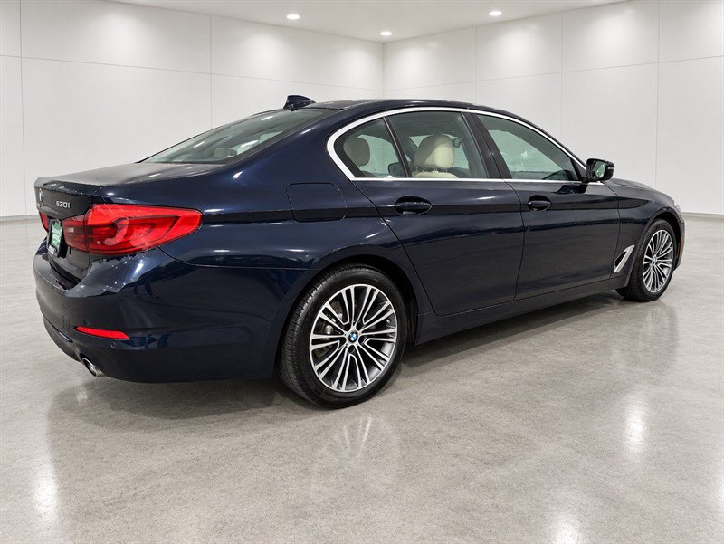 Used 2020 BMW 530i xDrive w/ Convenience Package AWD/4WD image 7