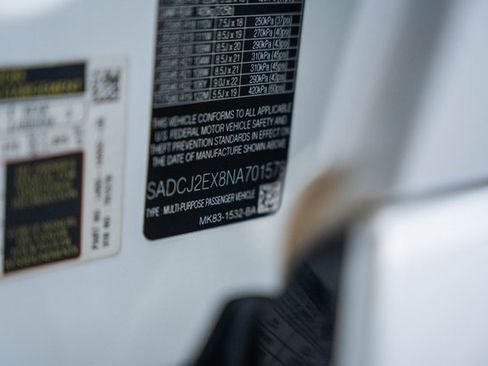 Used 2022 Jaguar F-PACE S image 38