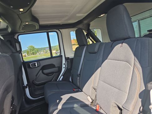 New 2025 Jeep Wrangler Sport S image 15