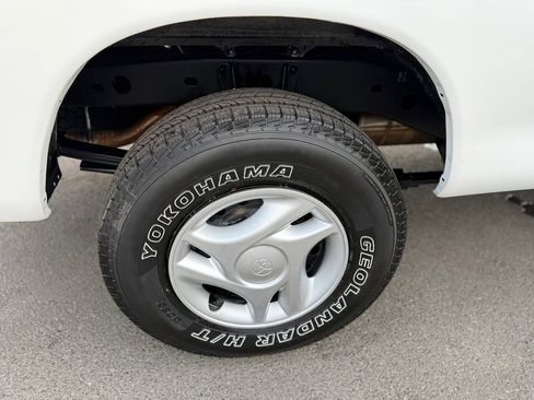 Used 2003 Toyota Tundra 2WD Regular Cab image 42