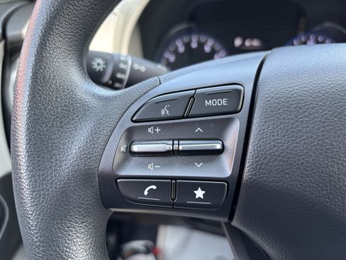 Used 2023 Hyundai Kona SEL AWD/4WD image 19