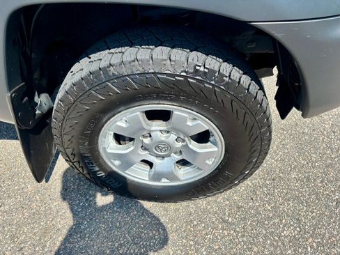 Used 2012 Toyota Tacoma 4x4 Regular Cab image 26
