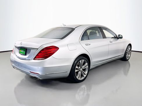 Used 2016 Mercedes-Benz S 550 Sedan image 10