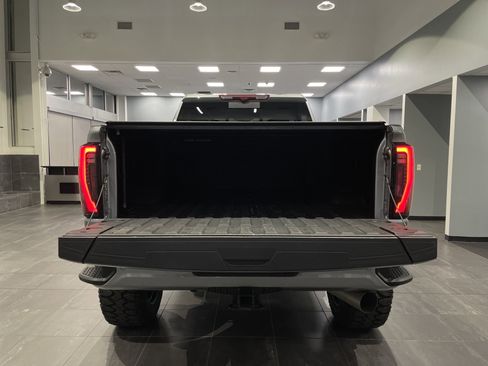 Used 2025 GMC Sierra 2500 AT4 w/ AT4 Premium Plus Package image 39