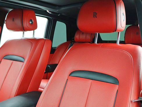 Used 2019 Rolls-Royce Cullinan AWD/4WD image 25