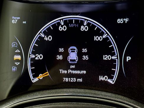 Used 2018 Jeep Grand Cherokee Limited image 12