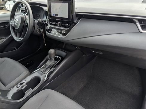 Used 2024 Toyota Corolla LE image 31