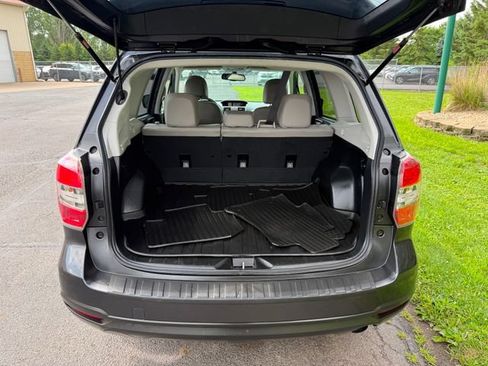 Used 2014 Subaru Forester 2.5i Limited AWD/4WD image 3