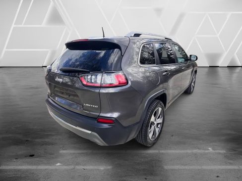 Used 2019 Jeep Cherokee Limited w/ Luxury Group FWD image 8