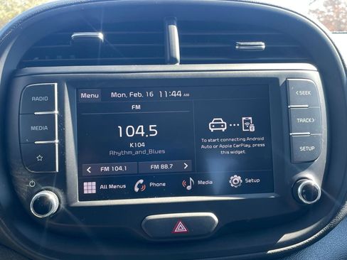 Used 2025 Kia Soul LX w/ LX Technology Package image 20