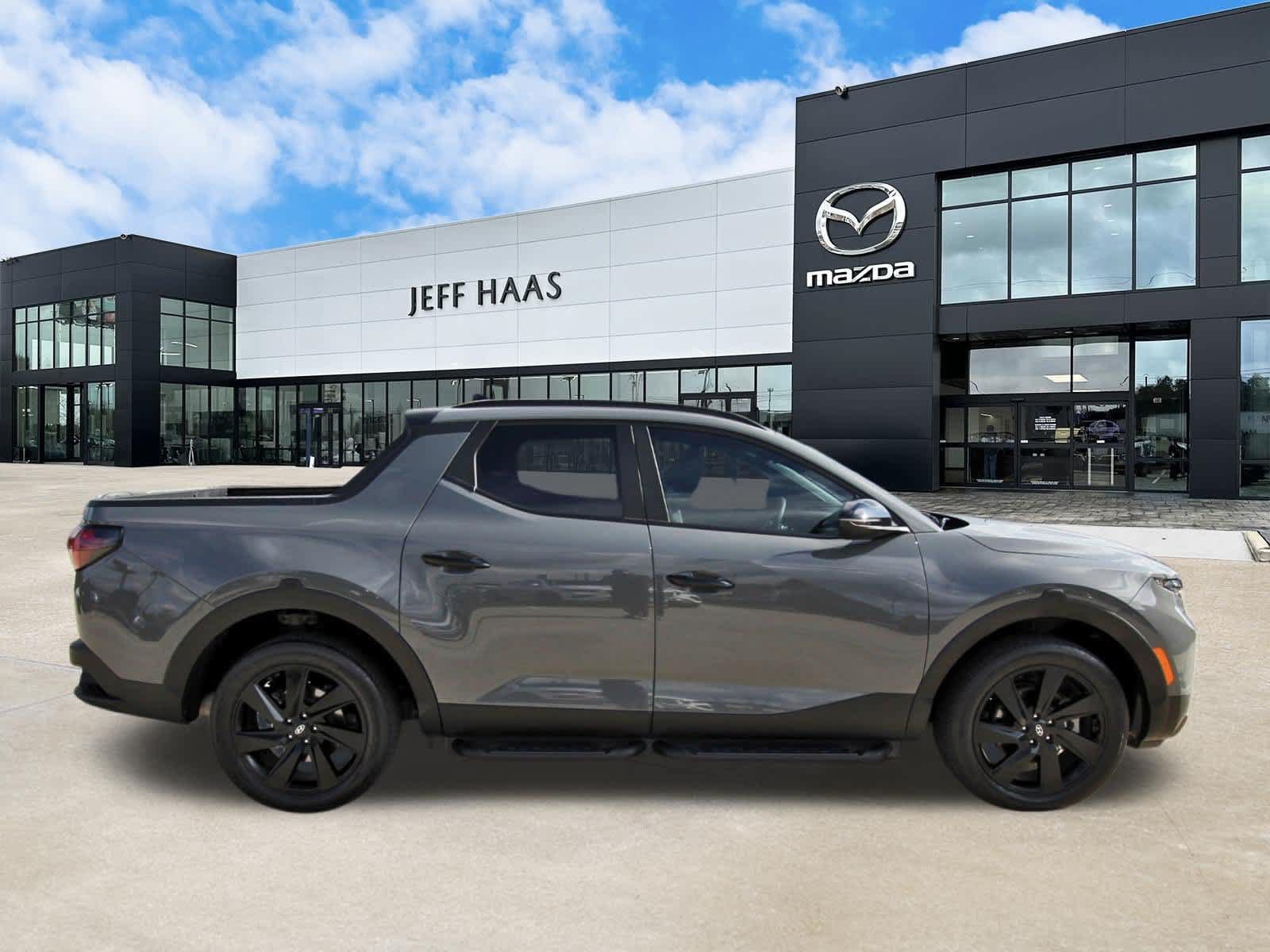Used 2024 Hyundai Santa Cruz Night AWD/4WD image 5