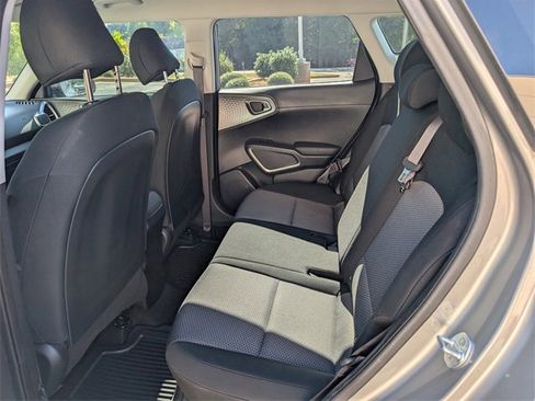 Used 2022 Kia Soul LX w/ Technology Package image 14