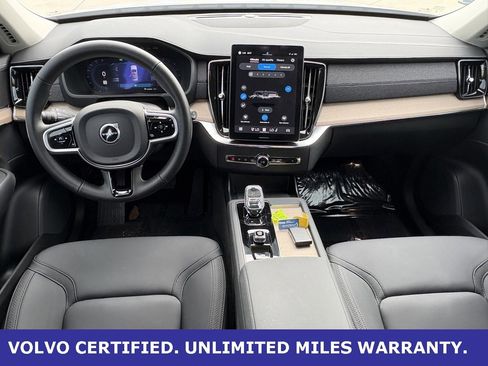 Certified 2025 Volvo XC90 B6 Plus image 13