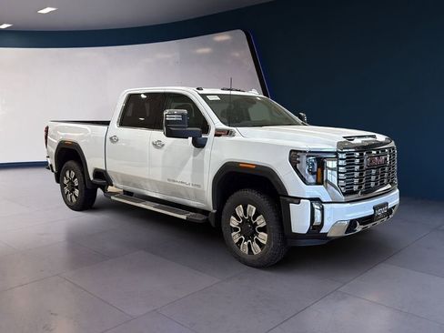 New 2026 GMC Sierra 2500 Denali w/ Denali Reserve Package AWD/4WD image 1