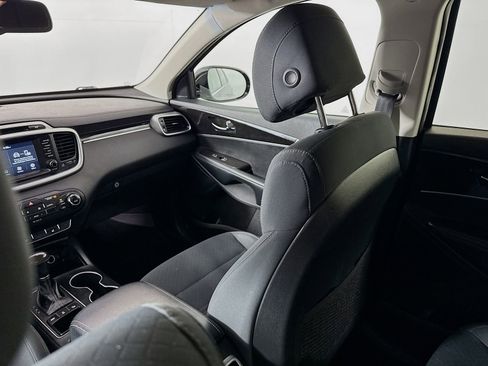 Used 2017 Kia Sorento AWD w/ LX Convenience Package image 21
